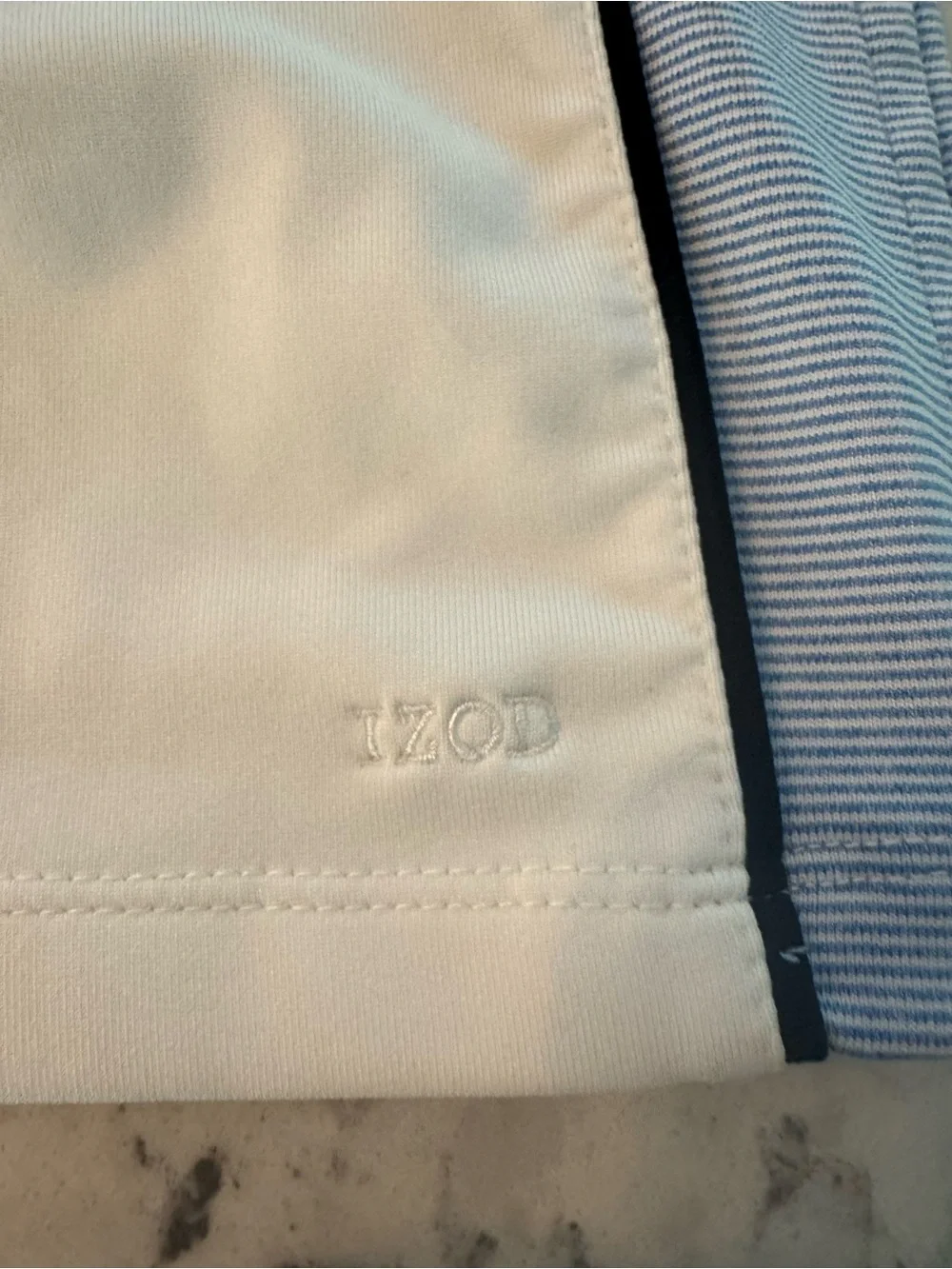 Izod‎ White Athletic Skort with Light Blue Stripe Side Panels Size Women’s Small